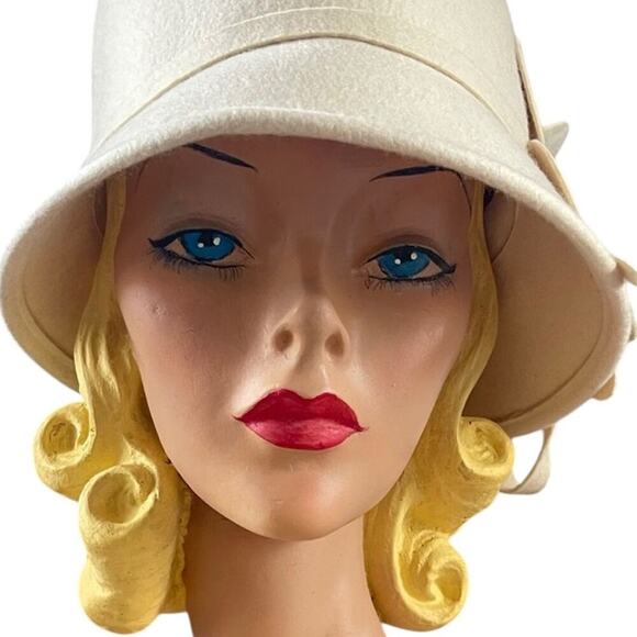 Vintage Cream White Cloche Hat Flower 100% Wool Cottagecore Downton Abbey - Picture 10 of 13